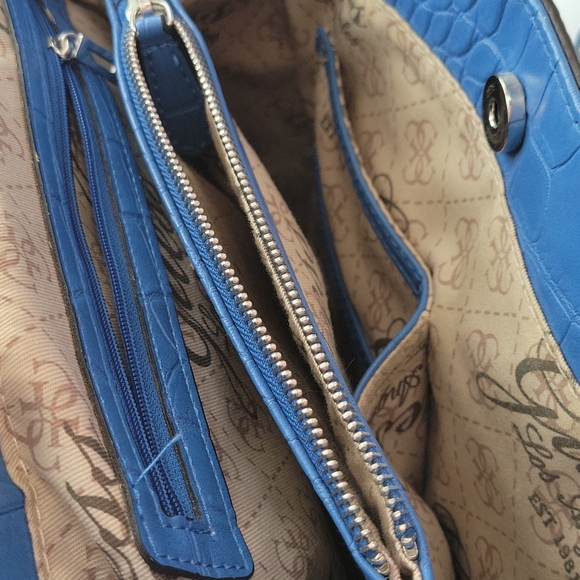 Bright blue Guess Purse, - Picture 8 of 12